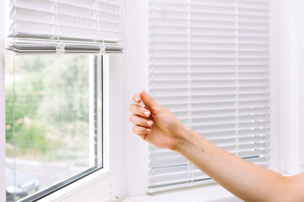 Opening Venetian Blinds