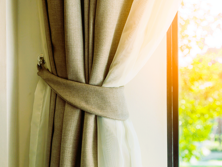 Window Treatments for a Cozy Warm
